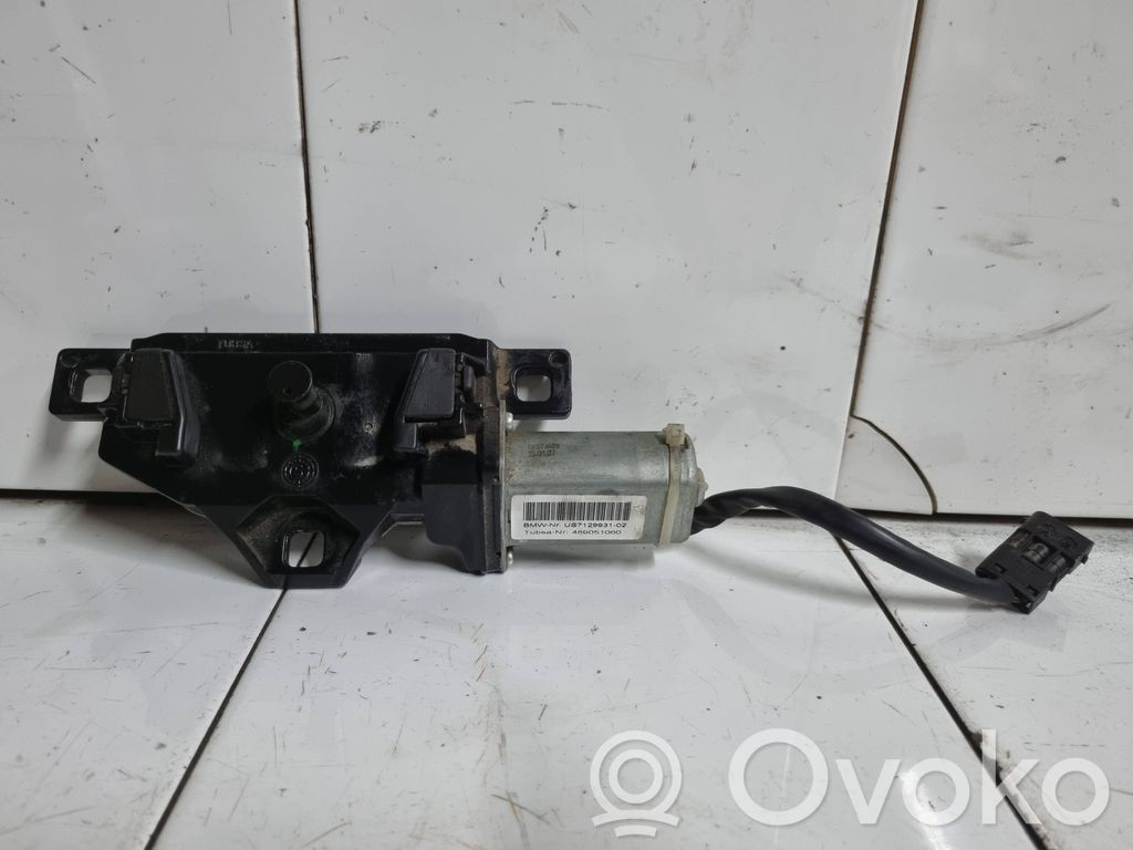 Tailgate/trunk/boot lock/catch/latch   US712993102,489051060