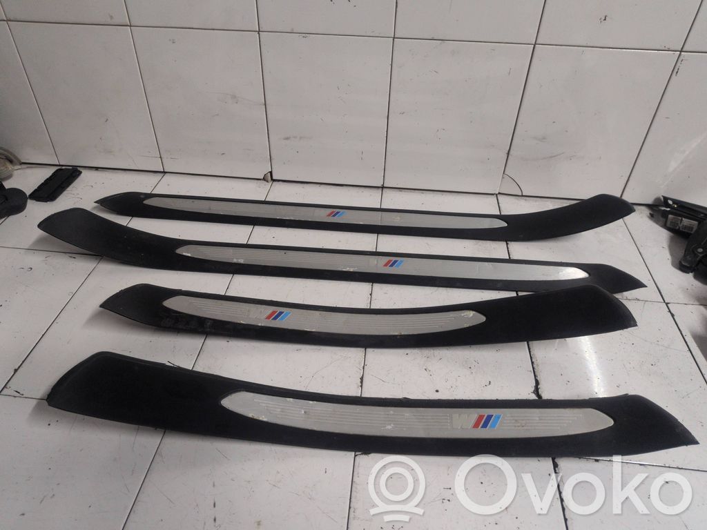 BMW 5 E60 E61 Capac prag față 