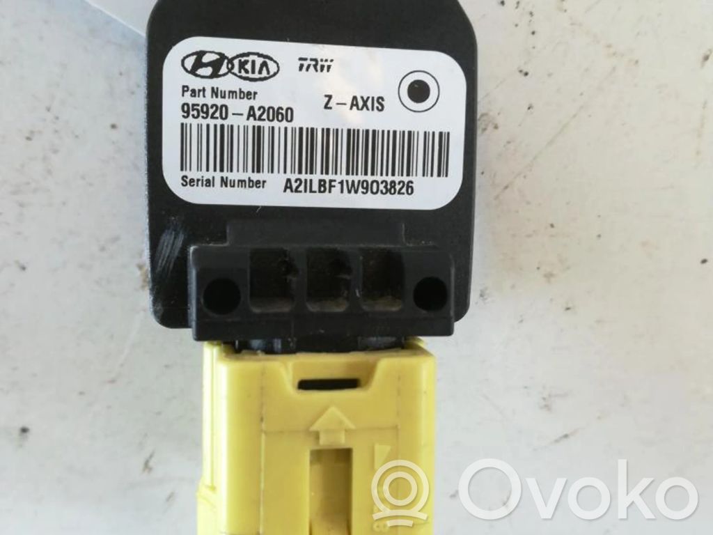 KIA Ceed Airbagsensor Crashsensor Drucksensor 
