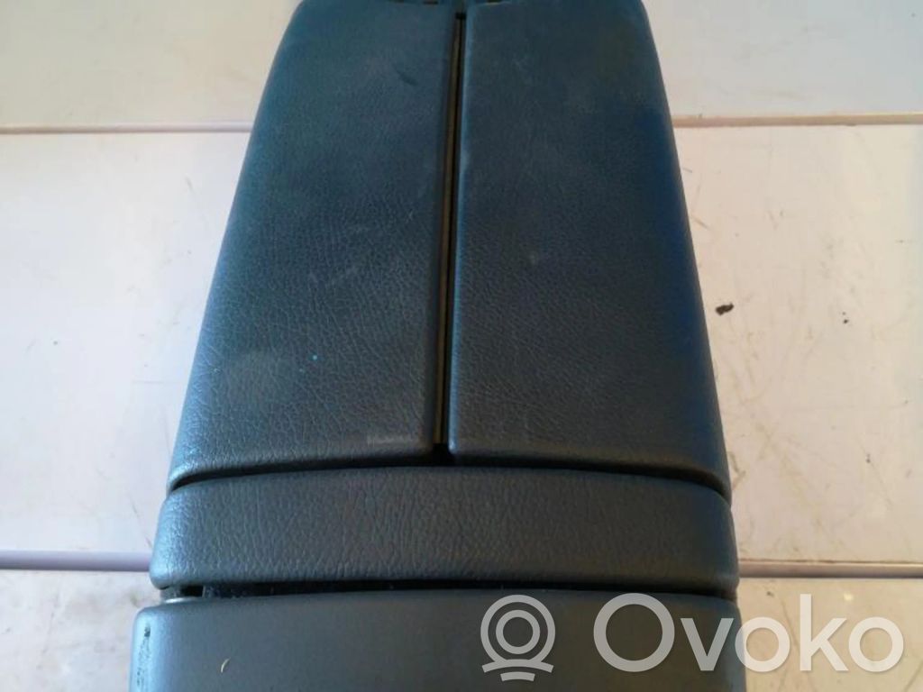 Mercedes-Benz E W211 Rear seat armrest 