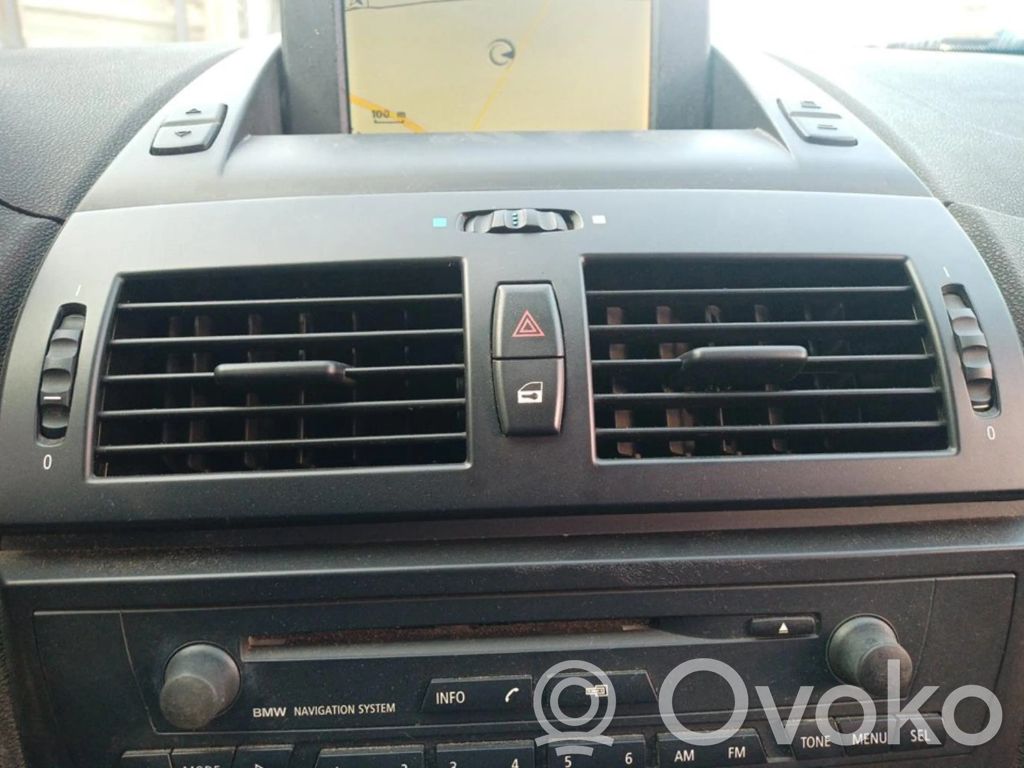 Avārijas lukturu slēdzis