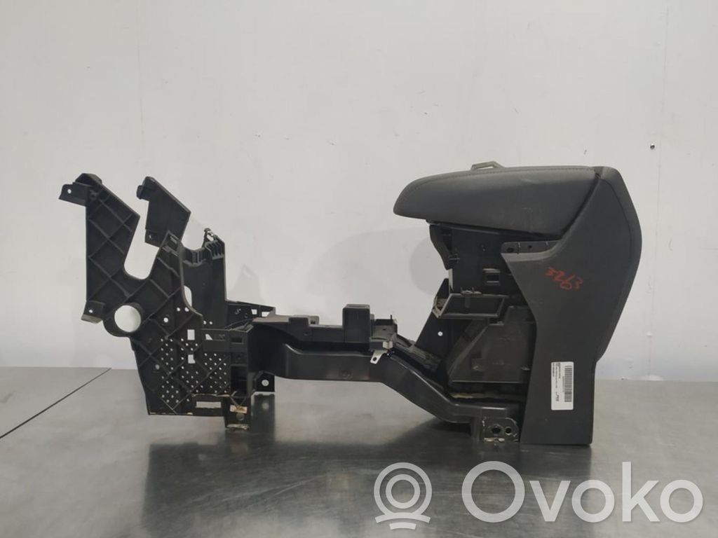 Ford Kuga I Apoyabrazos del asiento trasero 