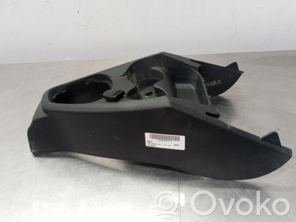 Renault Sandero I Bottom trim 