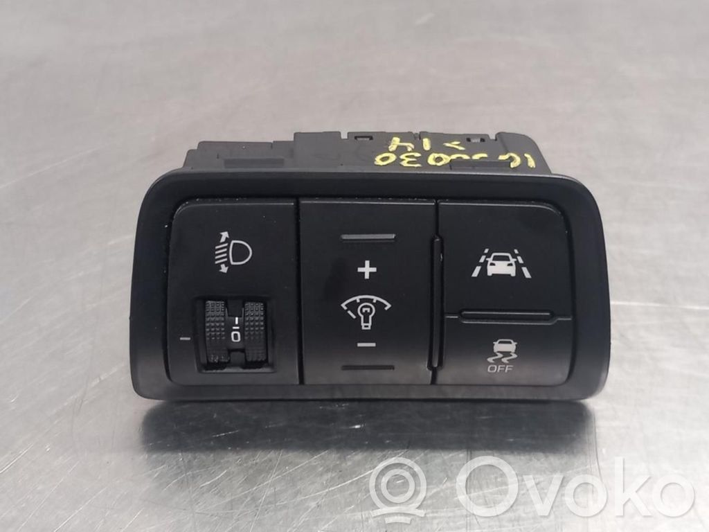 Hyundai i20 (GB IB) Interruptor de control multifunción 