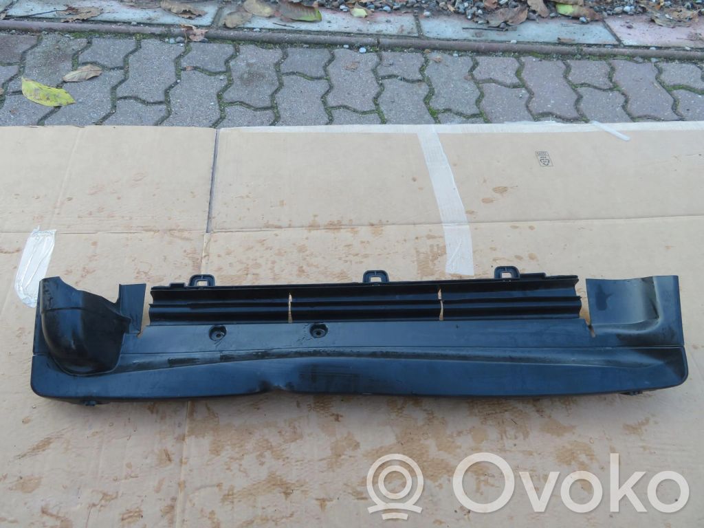 Volkswagen Multivan T5 Moldura del radiador 