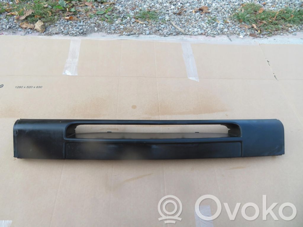 Citroen Xsara Picasso Ramka tylnej tablicy rejestracyjnej 