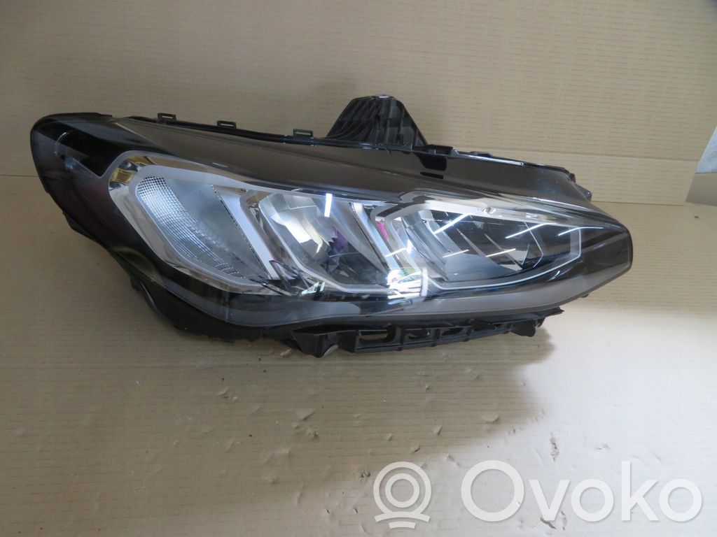 BMW 2 Active Tourer U06 Headlight/headlamp 