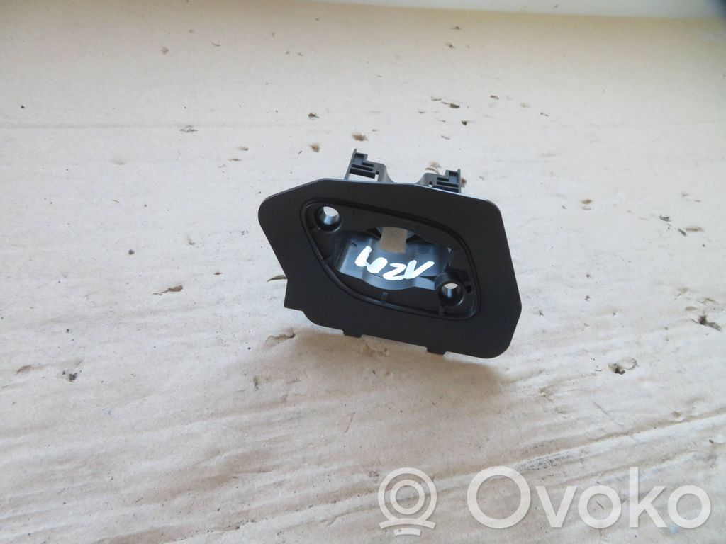 Volvo XC40 Front bumper mounting bracket 