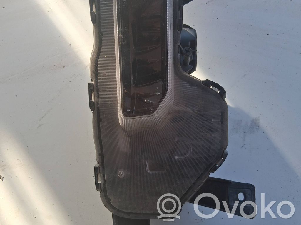 Etusumuvalo   92202AT