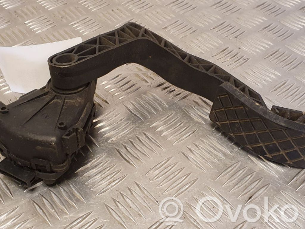Audi A8 S8 D3 4E Accelerator throttle pedal 