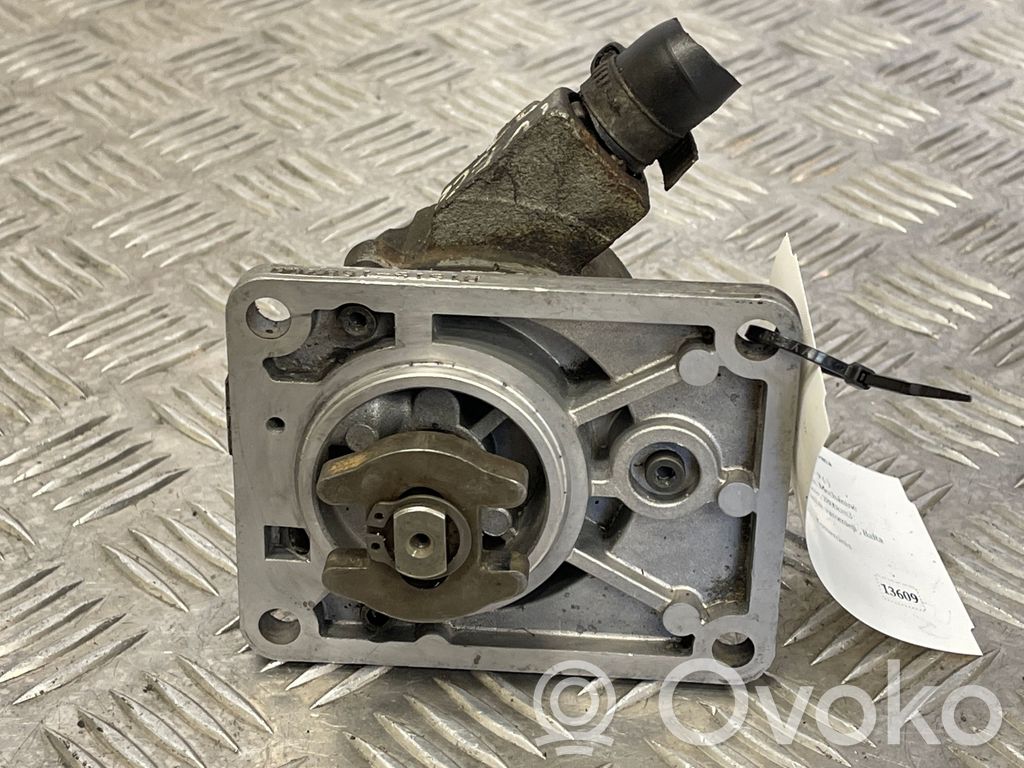 Iveco Daily 30.8 - 9 Vacuum pump 