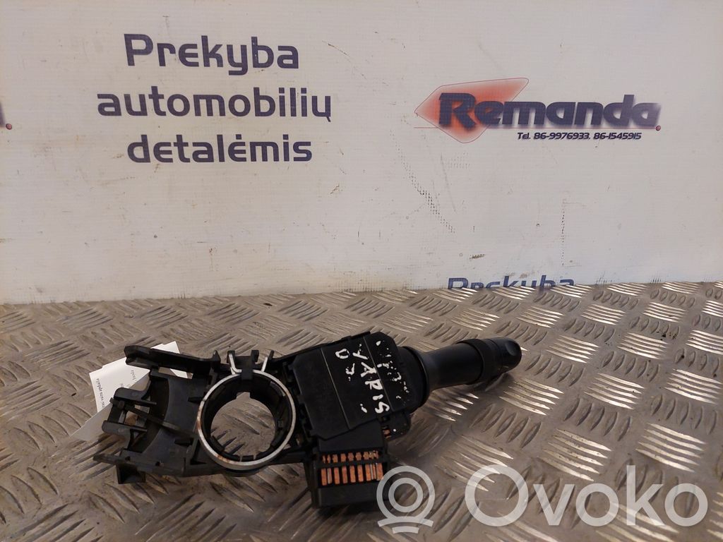 Toyota Yaris Pagrieziena signālu / lukturu sviria 