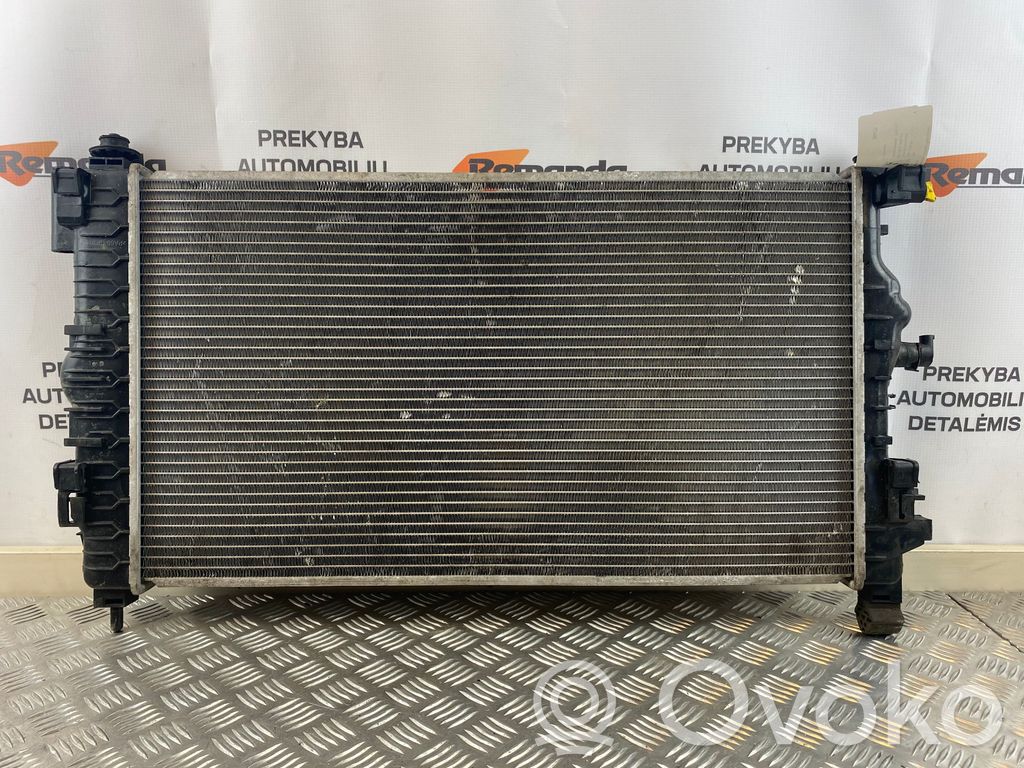 Opel Zafira C Dzesēšanas šķidruma radiators 