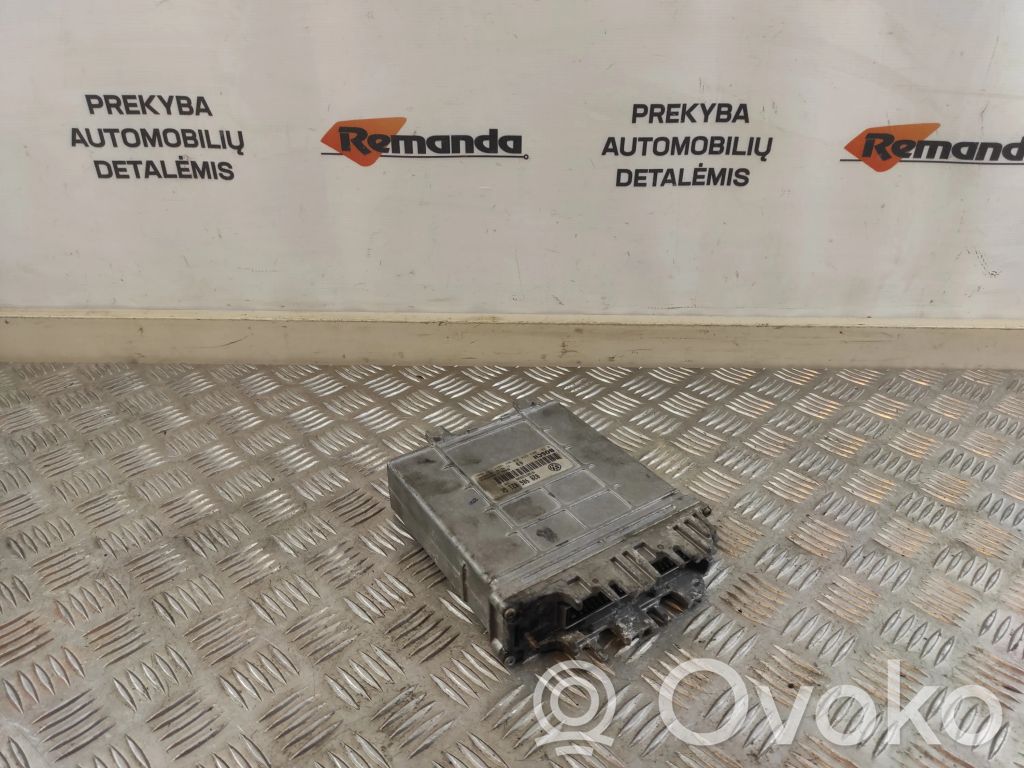 Engine control unit/module   028906021GK,28SA3360,0281001654