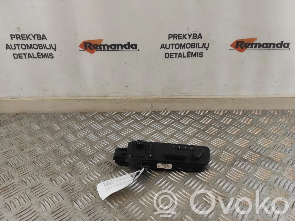 Volkswagen Phaeton Seat control switch 