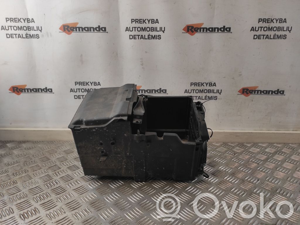 Akumuliatoriaus dėžė   AM5110723,AM5110723