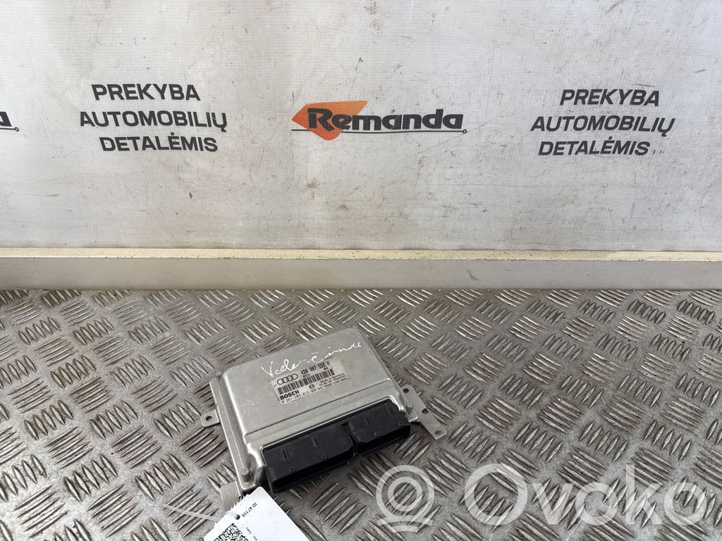 Audi A8 S8 D2 4D Variklio valdymo blokas 