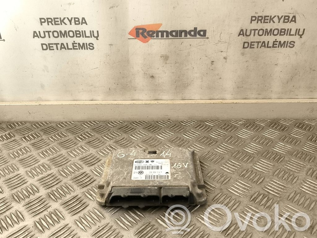 Volkswagen Golf IV Engine control unit/module 