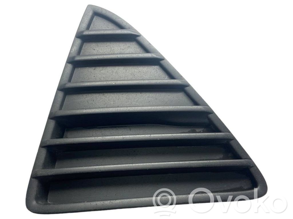 Ford Focus Grille inférieure de pare-chocs avant 
