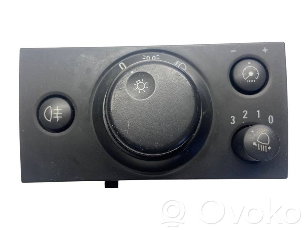 Light switch   13229538,0320,2695,LK04060033