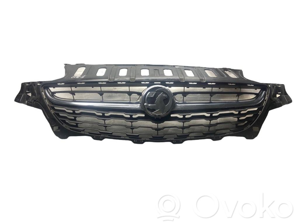 Front grill   39003576,475498858