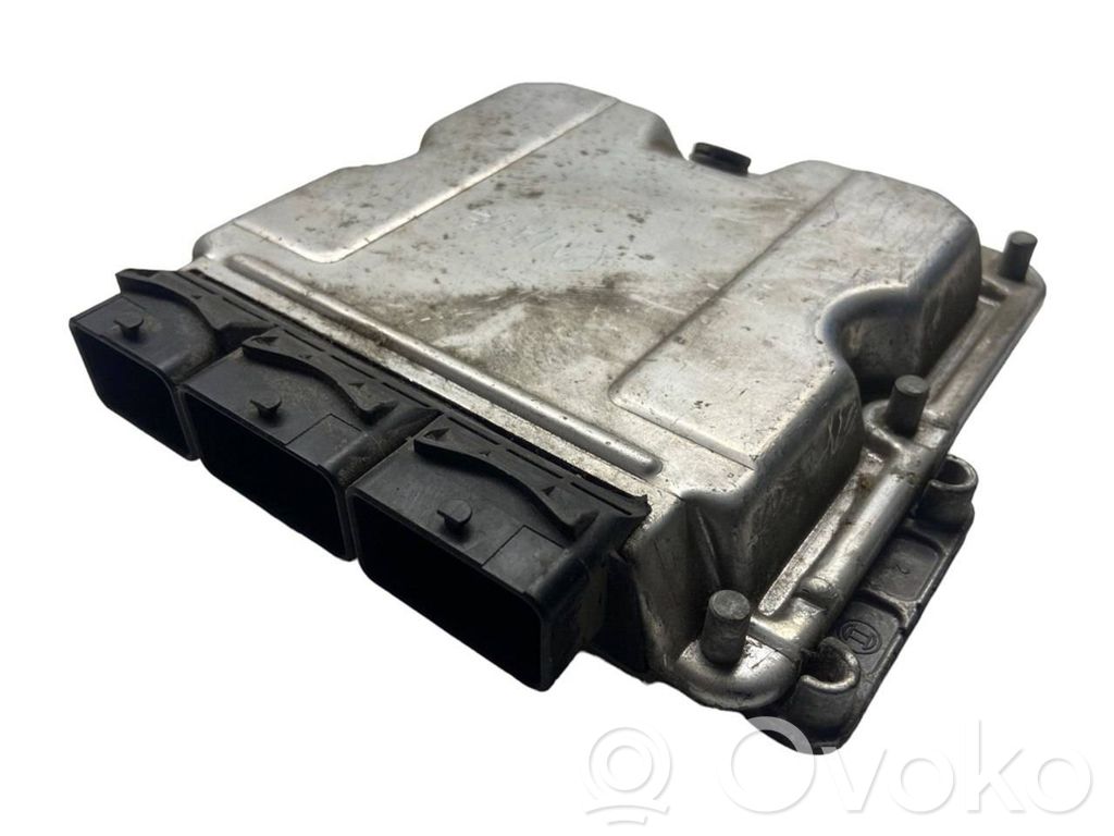 Renault Master II Engine control unit/module 