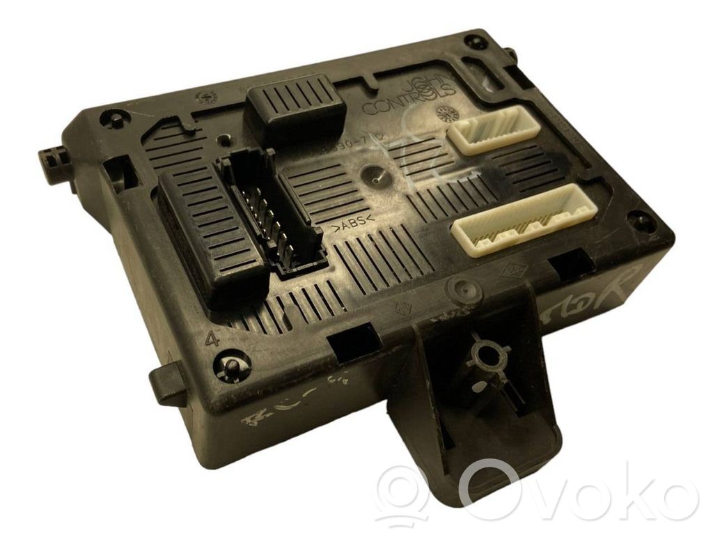 Renault Clio III Módulo de confort/conveniencia 
