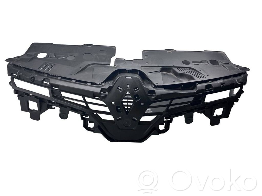 Renault Clio IV Front grill 