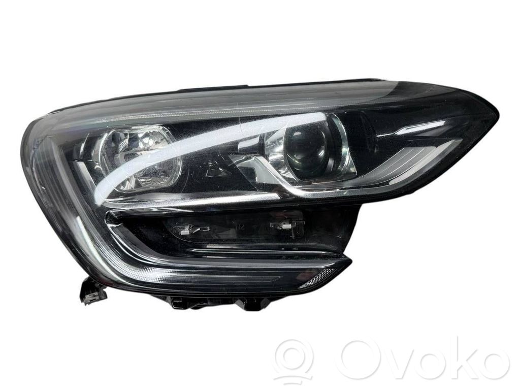 Renault Megane IV Headlight/headlamp 
