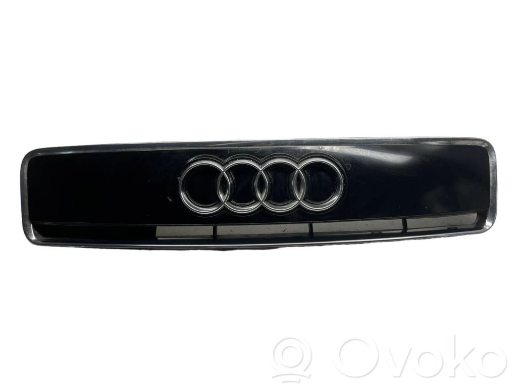 Audi A2 Priekšējais režģis 