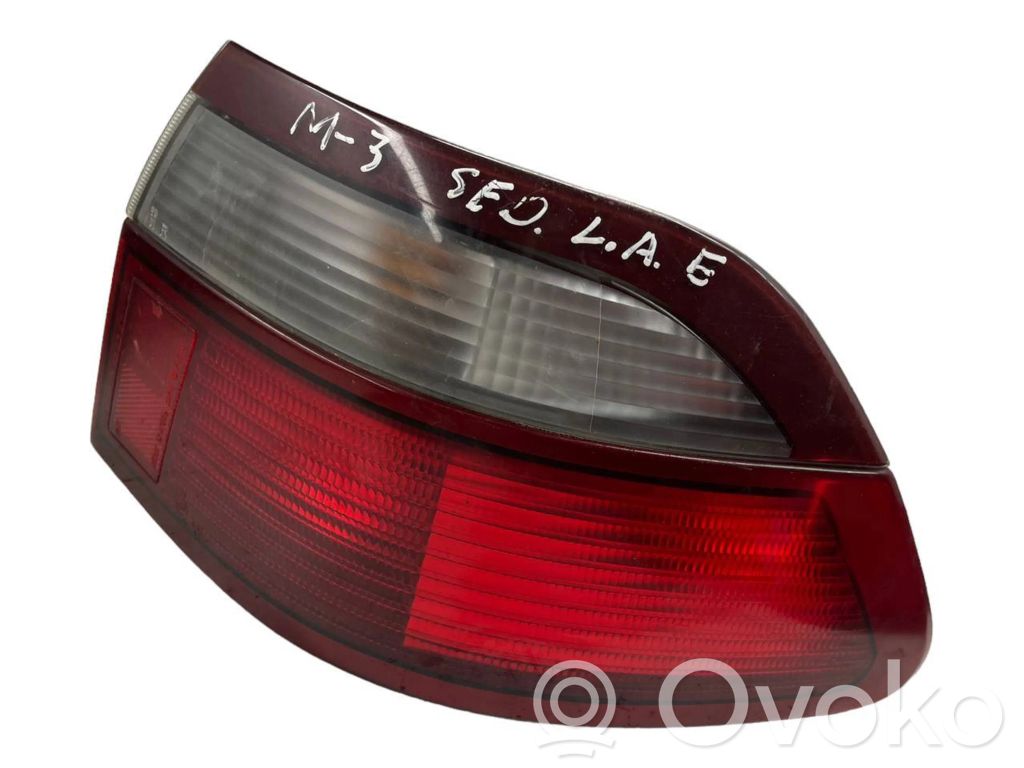 Mazda 626 Galinis žibintas kėbule 
