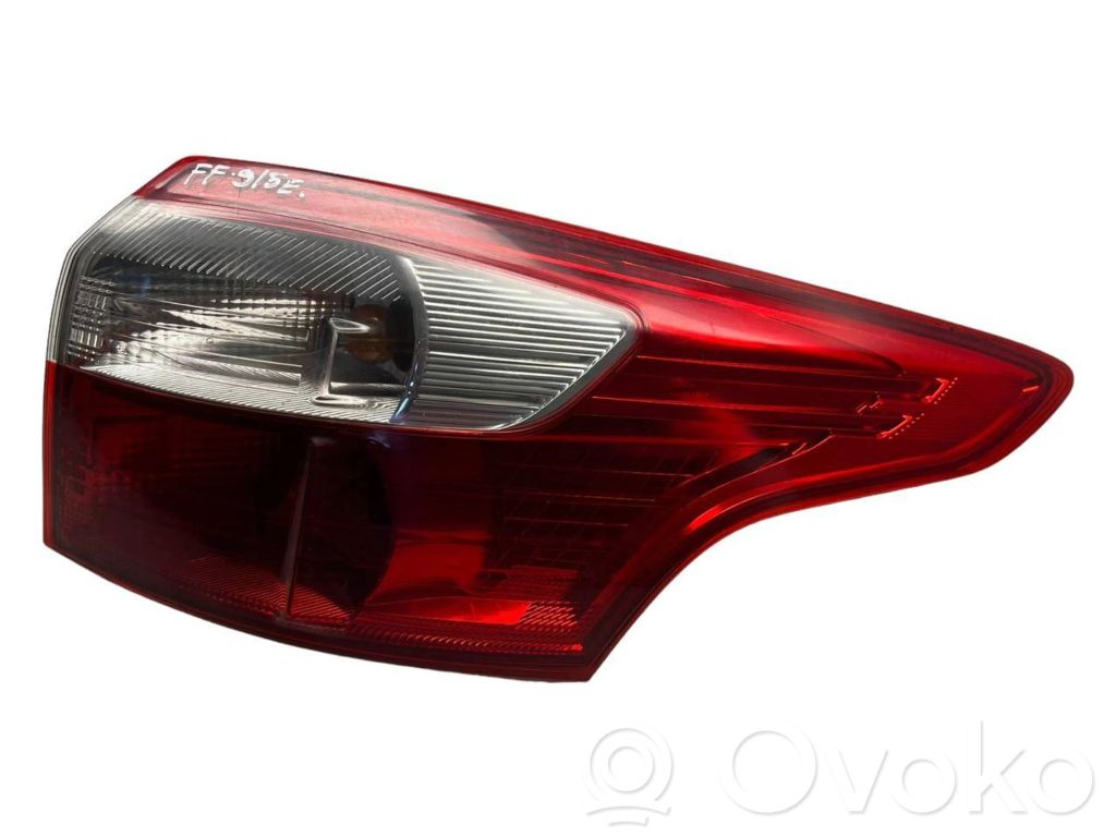Ford Focus Luz trasera/de freno 
