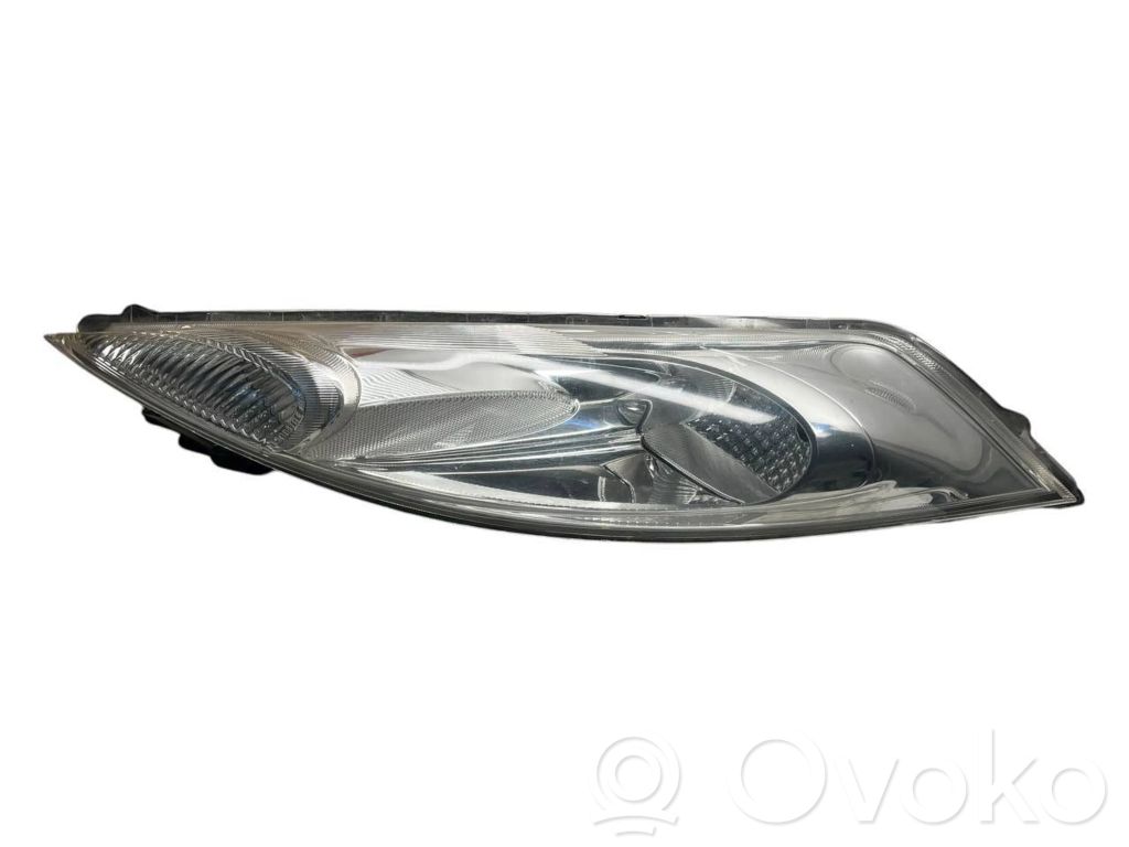 Nissan Juke I F15 Lampa przednia 
