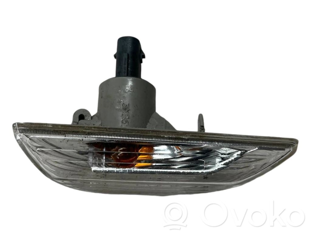 Seitenblinker   1090149