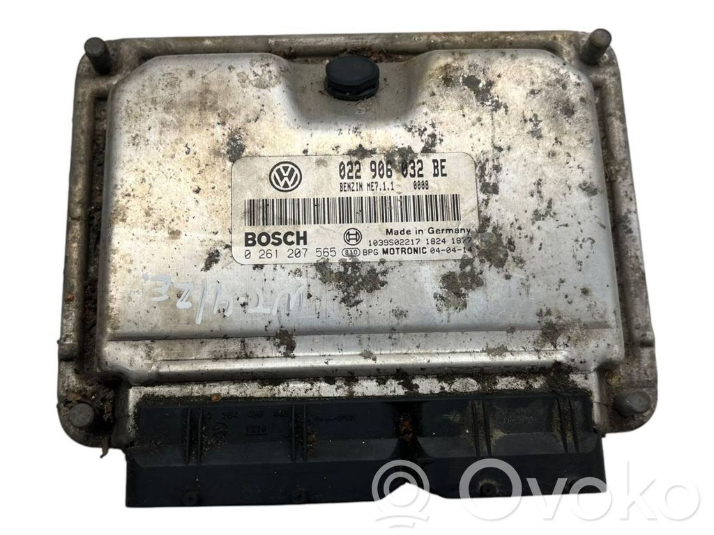 Volkswagen Touareg I Engine control unit/module 