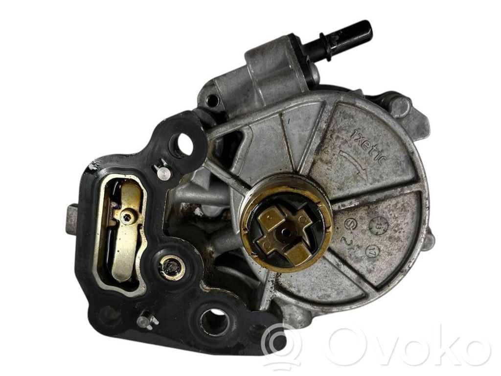 Opel Astra K Vakuumo pompa 