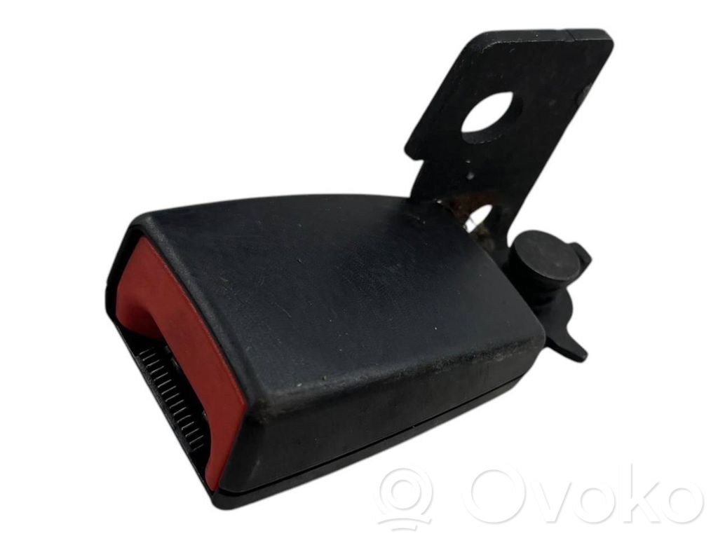 Opel Corsa D Klamra tylnego pasa bezpieczeństwa 