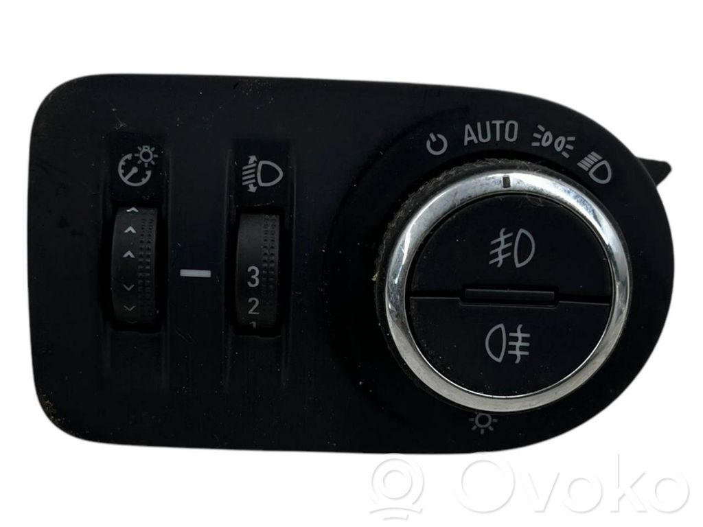 Light switch   13470454,A178700454