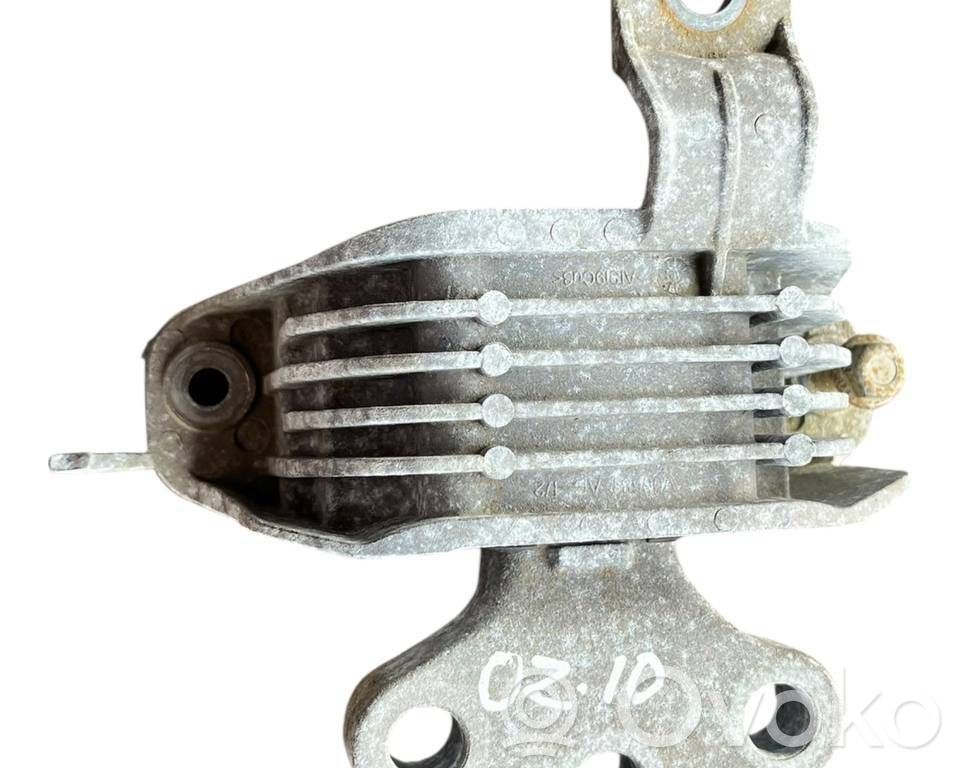 Opel Zafira C Engine mount bracket 