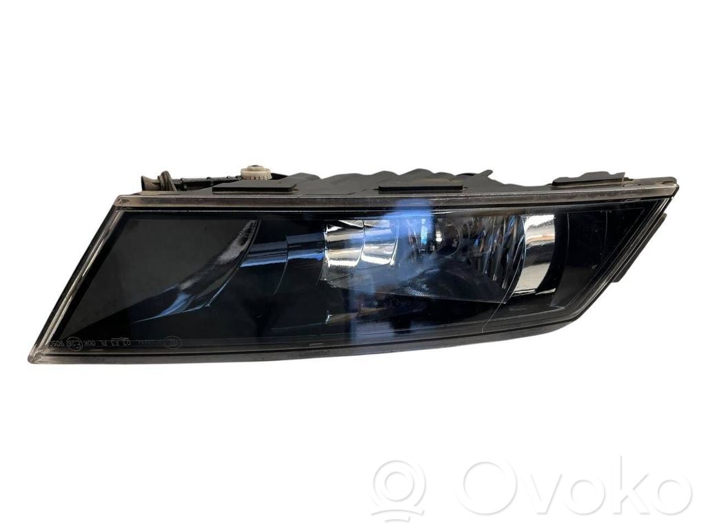 Skoda Superb B8 (3V) Etusumuvalo 