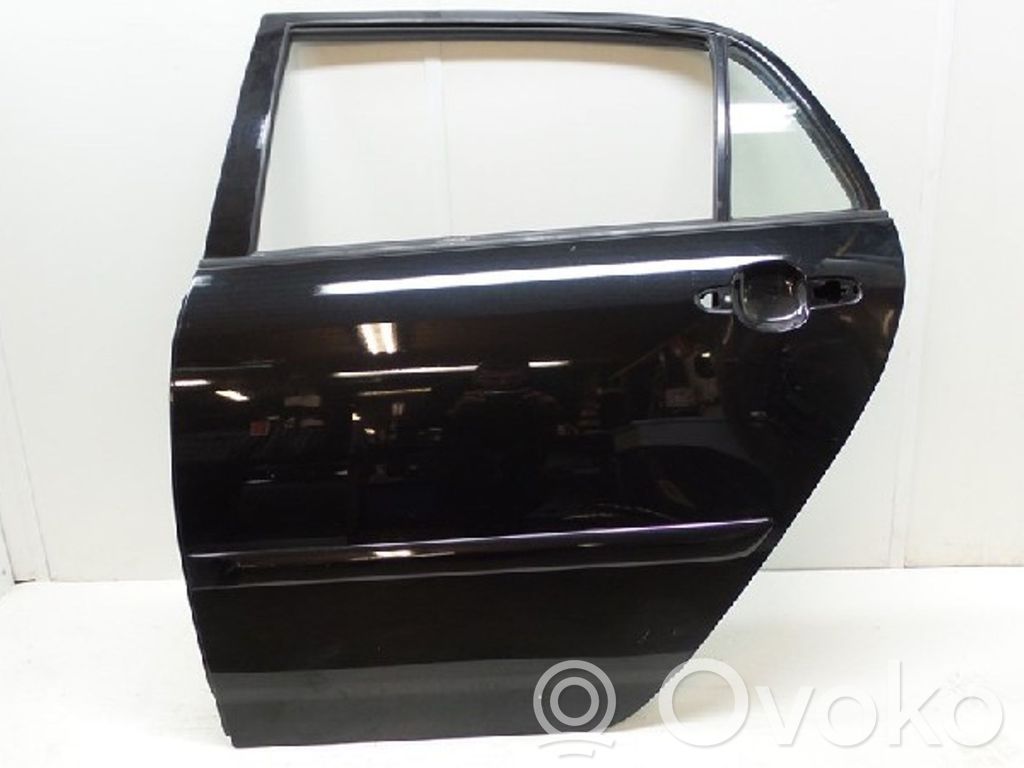Toyota Corolla E120 E130 Galinės durys 