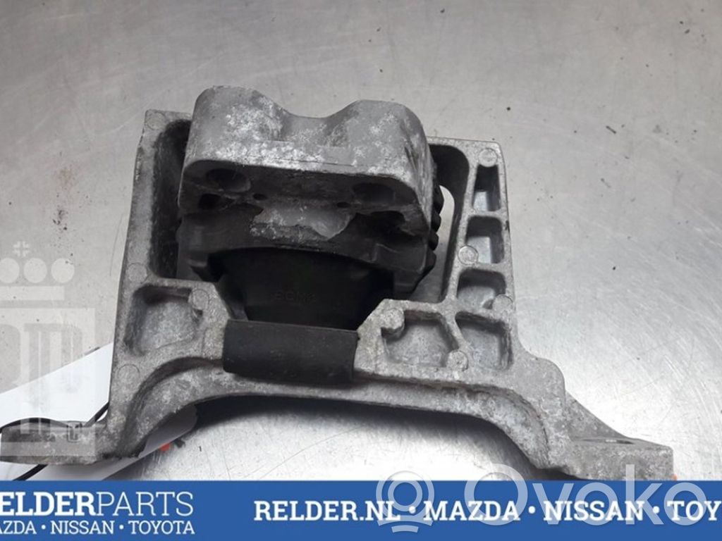 Engine mount bracket   MAZDA5,MAZDA5,MAZDA5