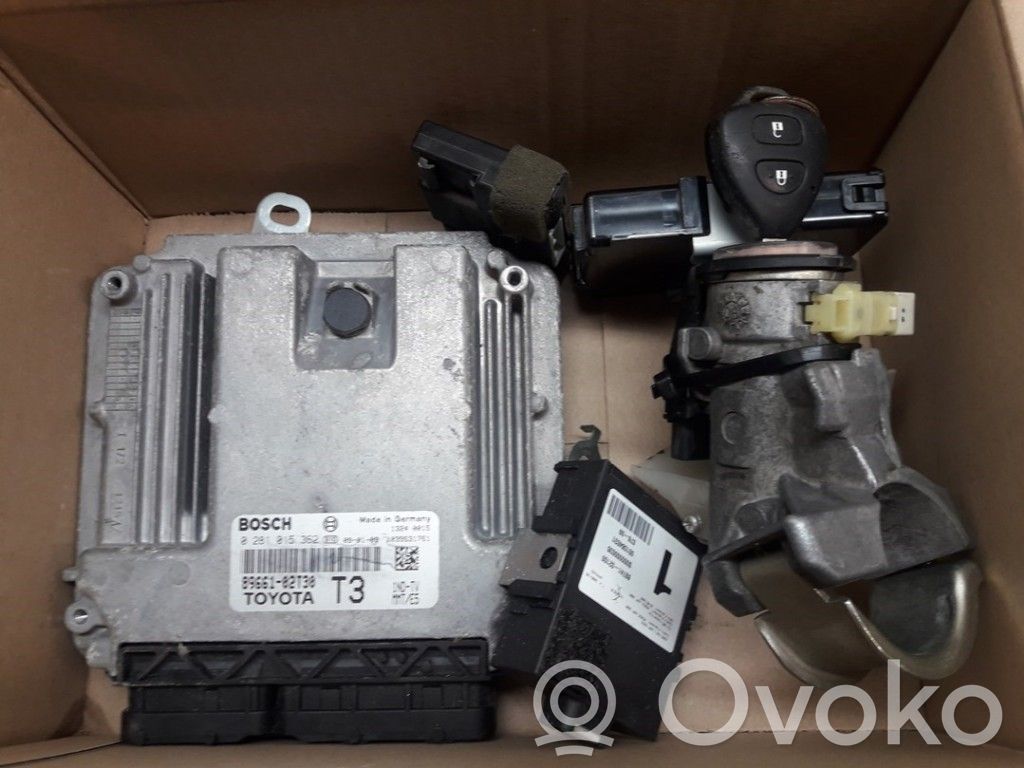 Toyota Auris 150 Engine control unit/module 