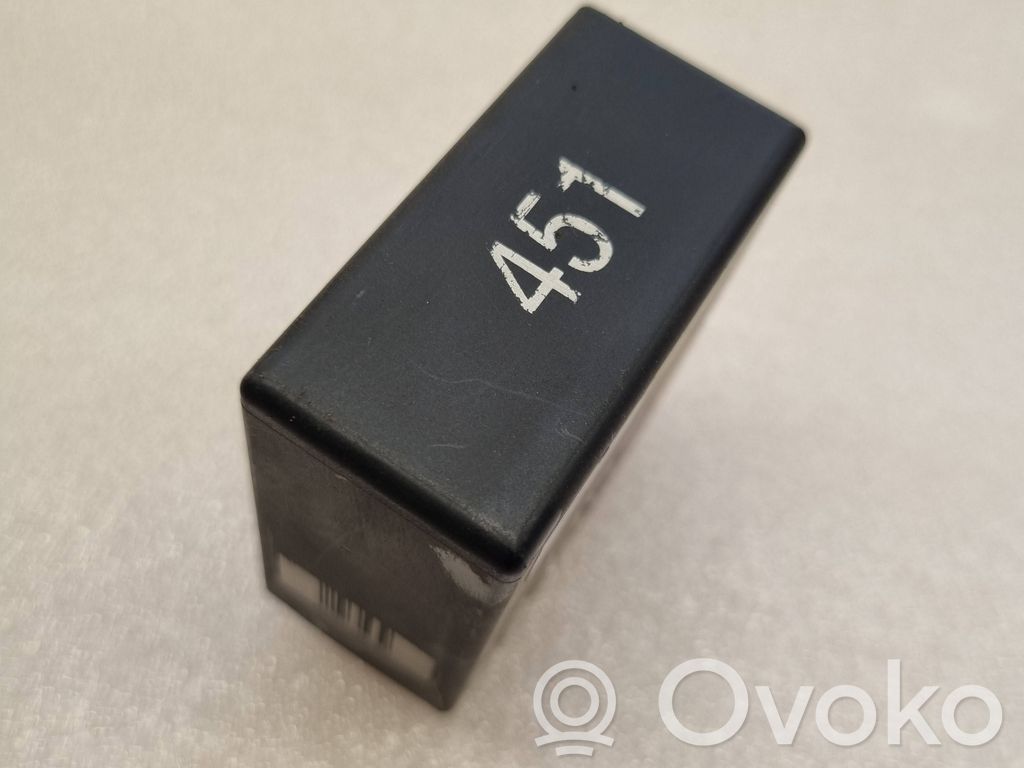 Skoda Superb B5 (3U) Muu rele 