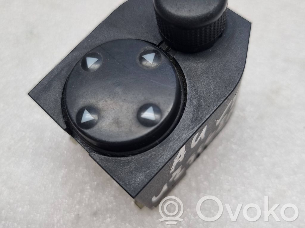 Audi A4 S4 B5 8D Wing mirror switch 