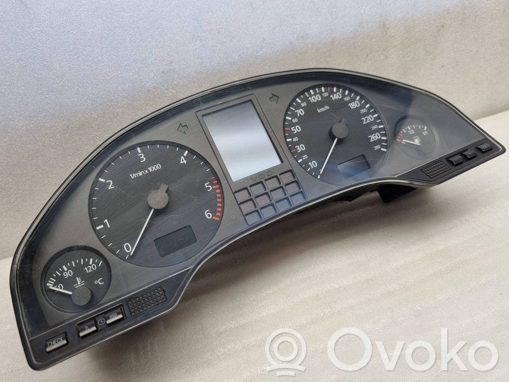 Audi A8 S8 D2 4D Vitezometru (grup de instrumente) 