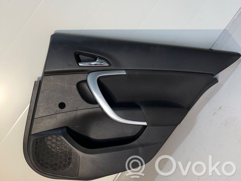 Opel Insignia A Boczki / Poszycie drzwi tylnych 