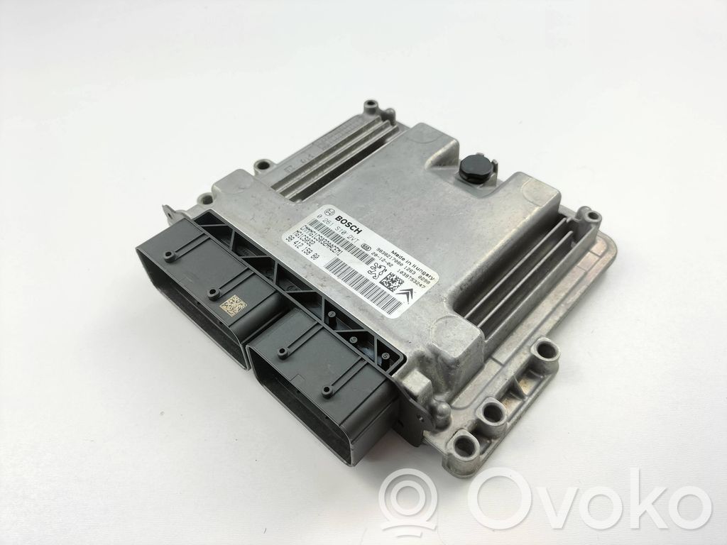 Peugeot 208 II Engine control unit/module 