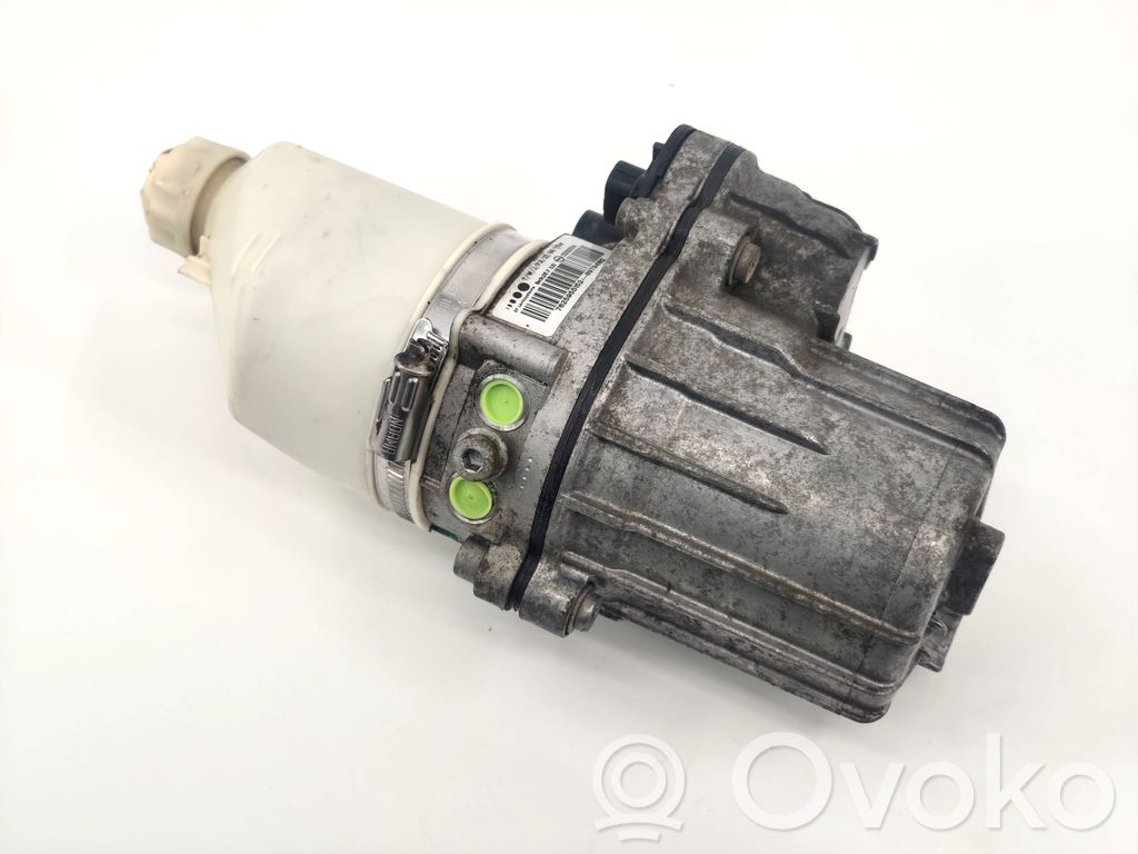 Opel Astra H Power steering pump 