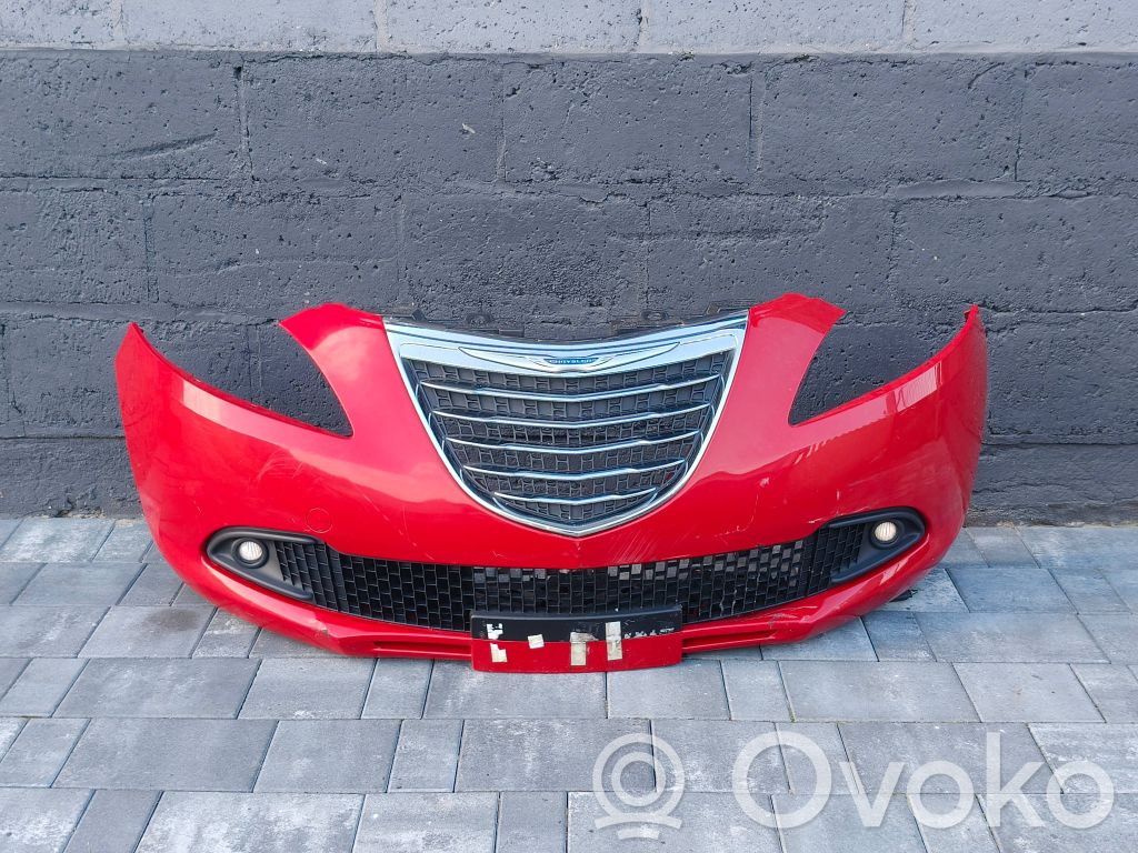 Lancia Ypsilon Parachoques delantero 